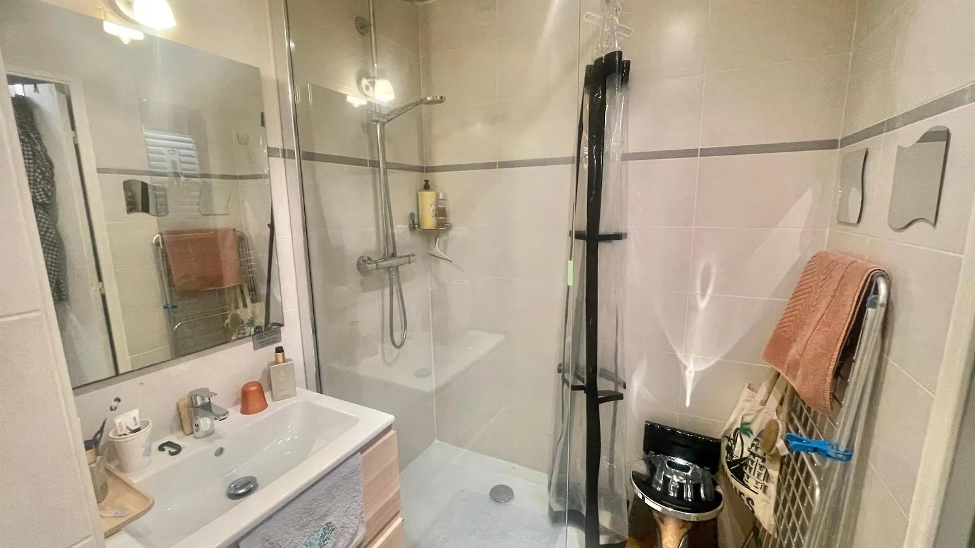 Front Beach & Pool Studio Cannes Apartament